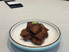 上海熏鱼-老正兴菜馆(福州路店)