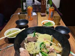 -万记麻辣烫国展总店