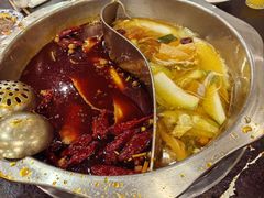 -重庆风光老灶火锅城(同德广场店)