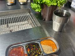 -马路牙子烧烤音乐酒馆(望京店)
