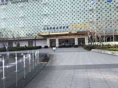 -红星美凯龙国际家居博览中心至尊mall停车场