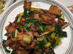 -云海肴·汽锅鸡·云南菜(天山百盛优客店)