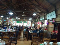 大堂-绿雅居原生态农庄(小涌店)