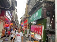 门面-爱上酸嘢