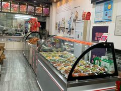 面包甜点陈列柜-豫掌柜饸饹面·烩面(秀沿路店)