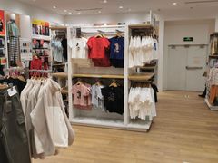 -优衣库(济南振华商厦店)