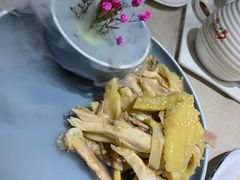 盐焗手撕鸡-尚一汤·粤菜海鲜(环球港店)