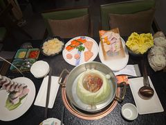 -得意咚瓜·顺德鱼生·冬瓜火锅(深圳首店)