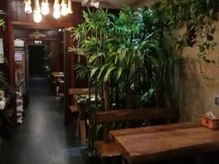 大堂-万记麻辣烫国展总店
