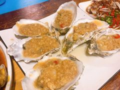 -臻鲜燕海鲜融合餐厅(金陵style店)