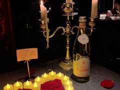 -弦月窗LUNETTE BY AMANDA(复兴路店)