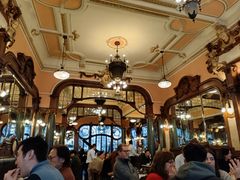 -Majestic Café
