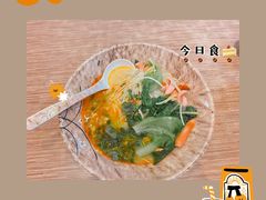 传统酸辣米线-至尊堡餐厅(东涌路店)