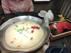 -湊湊火锅·茶憩(打浦桥日月光店)