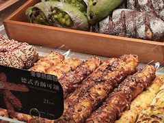 -红跑车蛋糕世界(网巾市店)