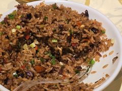 湘西野胡葱腊肉蛋炒饭-串盟烧烤大排档·长沙美食地标(星沙店)
