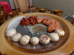 -阿昌白族石板烧·菌锅(大理古城店)