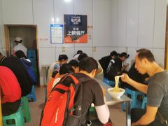 等位区-文山荷鲜居(翠湖店)