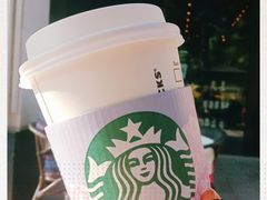 -星巴克(杭州湖滨银泰E区店)