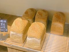 -沁屋面包店(人民东路店)