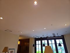 -亚龙湾希尔顿自助餐厅·海鲜·烧烤·沙滩BBQ·现场乐队