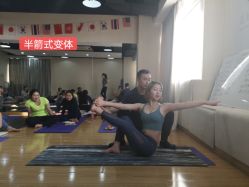 -亚太瑜伽普拉提学院