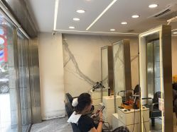 -蓝调造型·烫发·染发