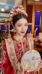 -莫小姐婚纱