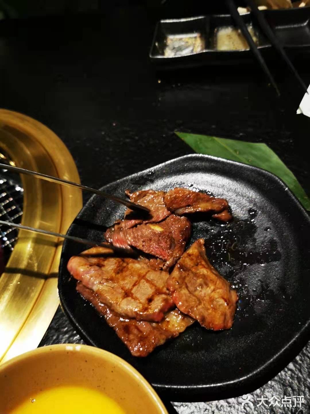 美滋滋的烤肉来啦[吐]