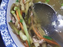 榨菜肉丝汤-一锅厨东北水饺店(厦大店)