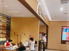 -海底捞火锅(武胜路凯德广场店)