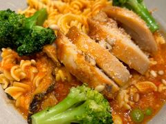 肉酱茄汁香草鸡扒意大利面-Pennehut畔尼意面(合肥万象城店)