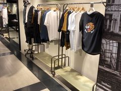 -i.t(湖滨银泰in77店)