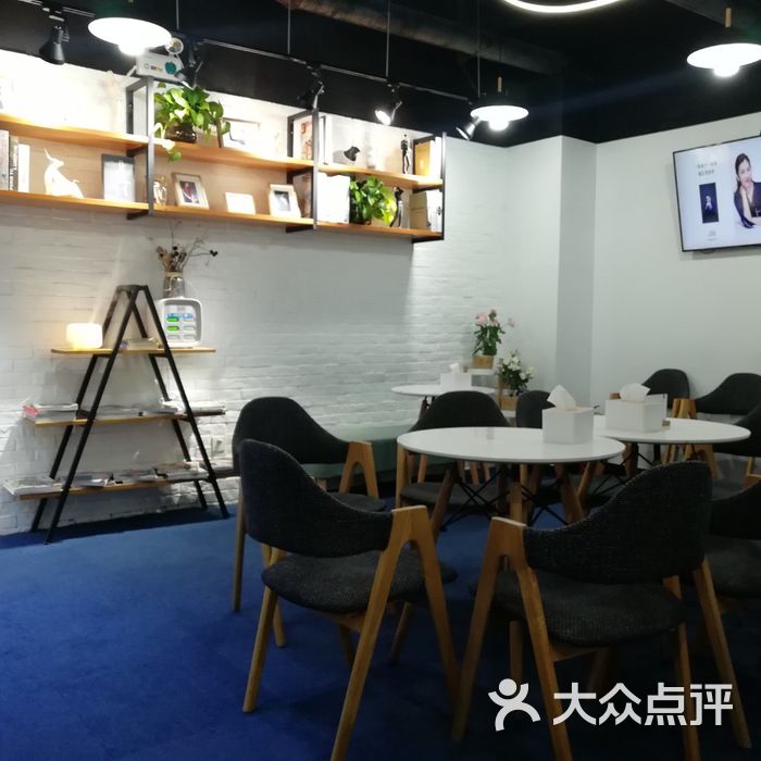 微笑时刻证件照工作室