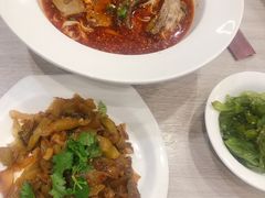 一品酸菜拌卤味-康师傅私房牛肉面(马泉营奥莱店)