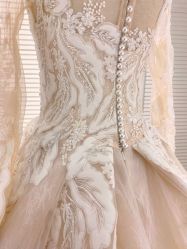 -Flora婚纱礼服定制租赁店