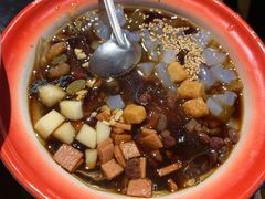 -爆炸头阿姨小四川正宗川味小吃(无任何分店)