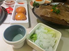 -左庭右院鲜牛肉火锅(浦江欢乐颂店)