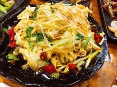 -老东镇啤酒屋海鲜加工·蒸汽海鲜·海鲜烧烤(台东店)