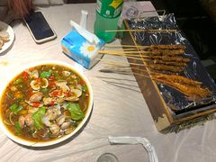 -金陵大勇烧烤·小龙虾·海鲜大咖(竹山路店)