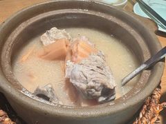 -自己人·宜昌菜(水悦城店)