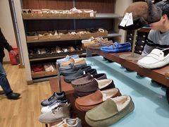 -UGG(燕莎奥特莱斯购物中心店)
