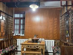 大堂-果松木炭酸菜铜火锅·外婆参鸡汤