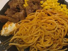 -汤姆家的牛排意面披萨(新城市广场店)
