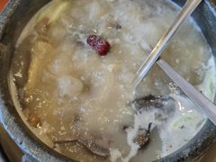 -鲁朗纳麦石锅鸡庄园