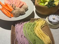 -芸山季·云南野生菌火锅(人民广场来福士店)