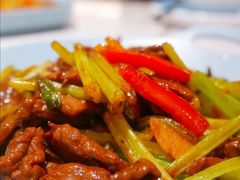 海南黑猪肉炒芥蓝-香香海南菜餐厅