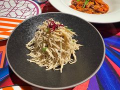 黑松露石笋-上海滩餐厅(BFC外滩金融中心店)