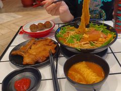 -肥汁米蘭香港米线(长宁来福士店)