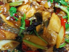 -鲁南仔·滕州炒鸡(经三路店)